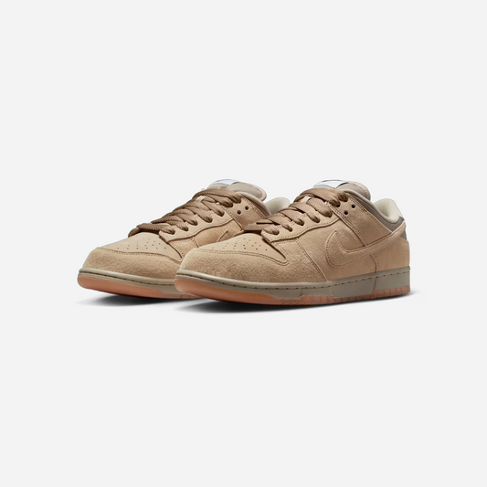 Nike SB Dunk Low Pro B Parachute Beige