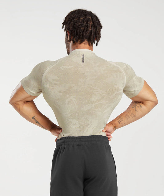 GYMSHARK Geo Seamless T-Shirt Cement brown — GYMSHARK S | Authentic India