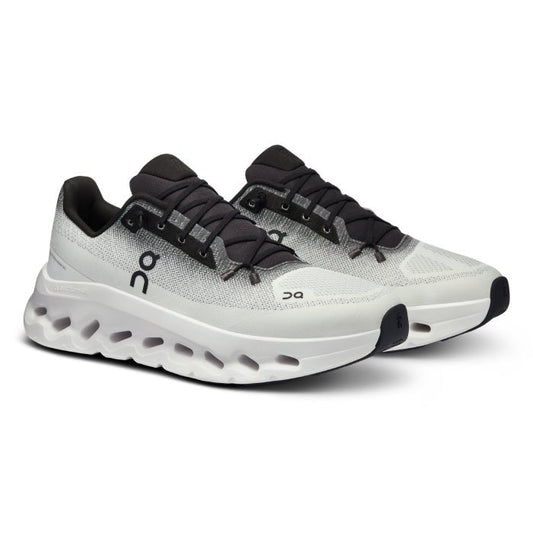 On Running Cloudtilt White Black