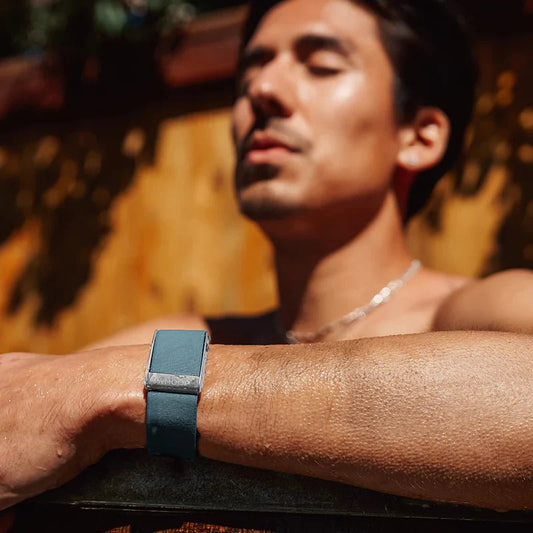 Whoop 4.0 Deep End HydroKnit Band ( comes with annual subscription )