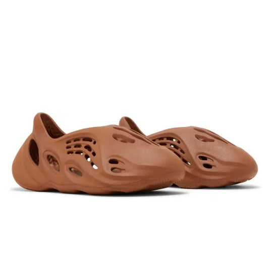 Yeezy Foam RNR Clay Red