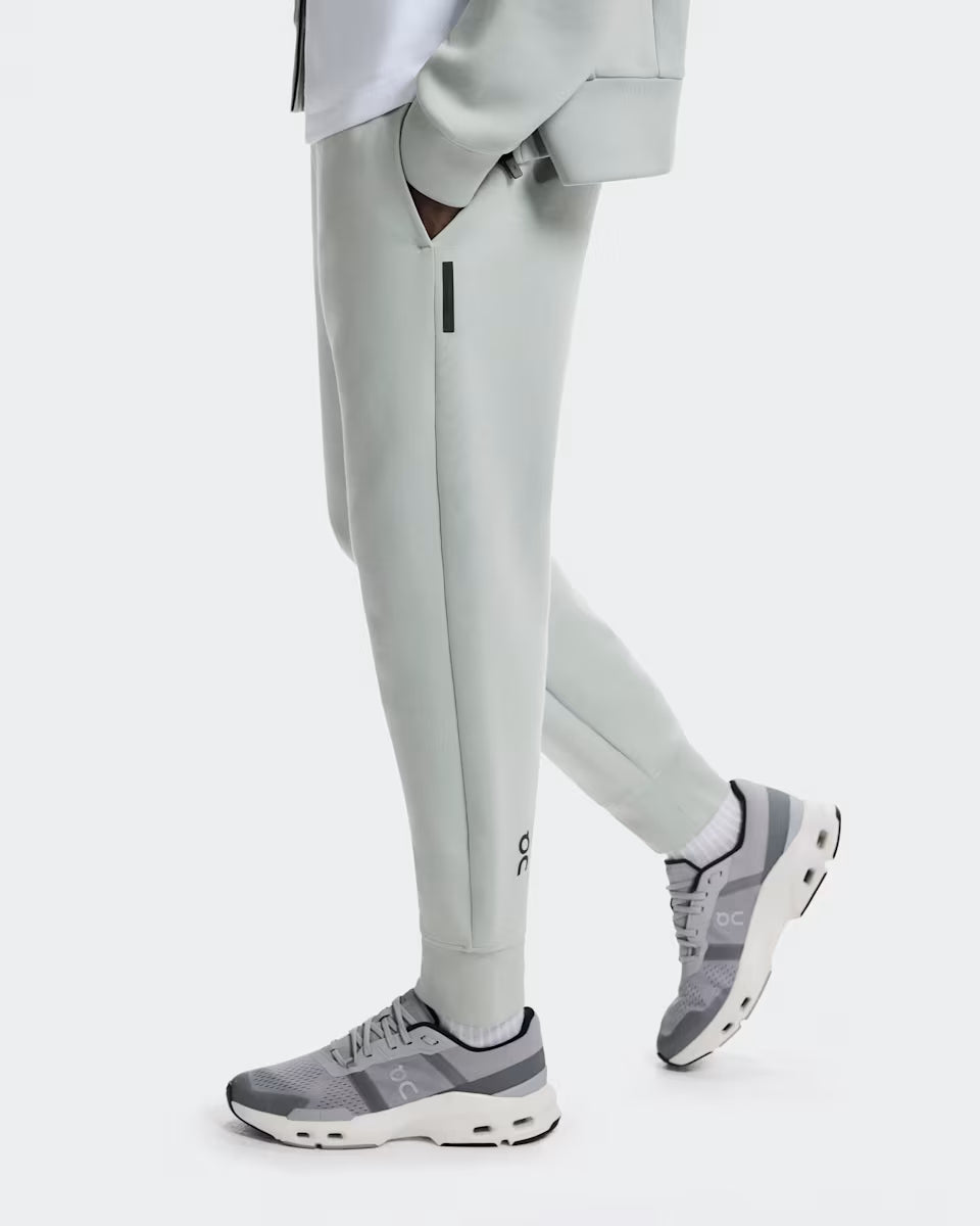 ON Focus Tech Sweatpants Mineral — ON CLOTHING | Authentic India