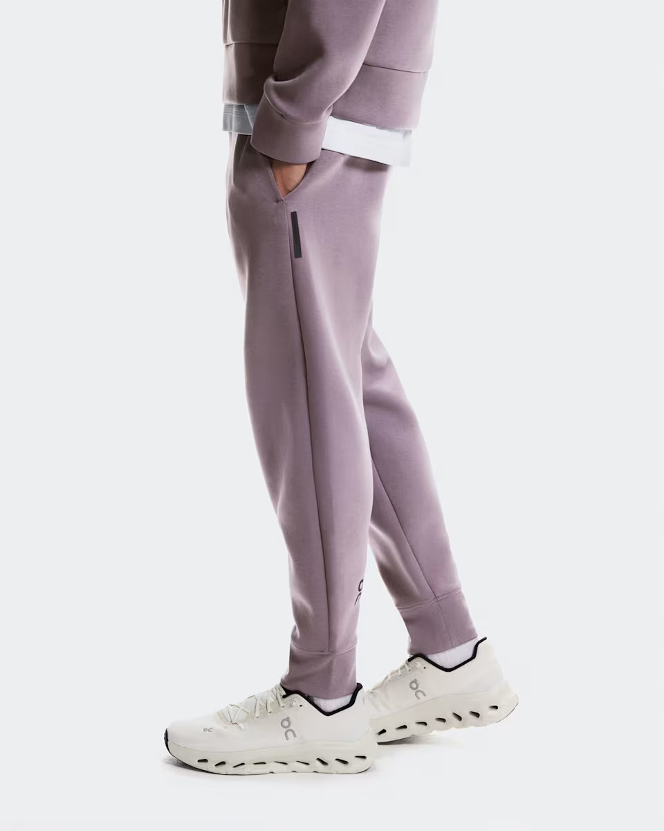 ON Focus Tech Sweatpants Dewberry — ON CLOTHING | Authentic India