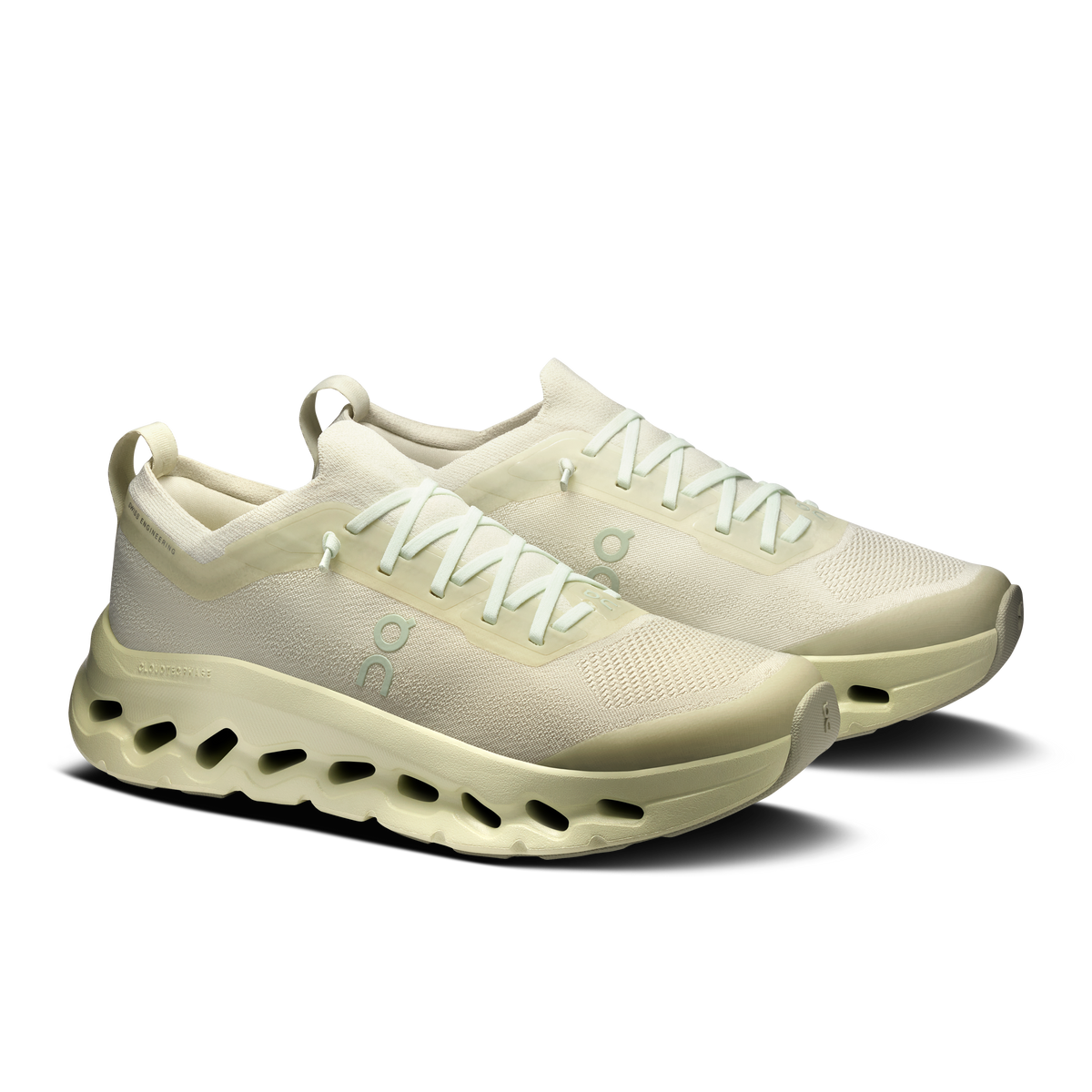On Running Women's Cloudtilt Moon Haze | Haze