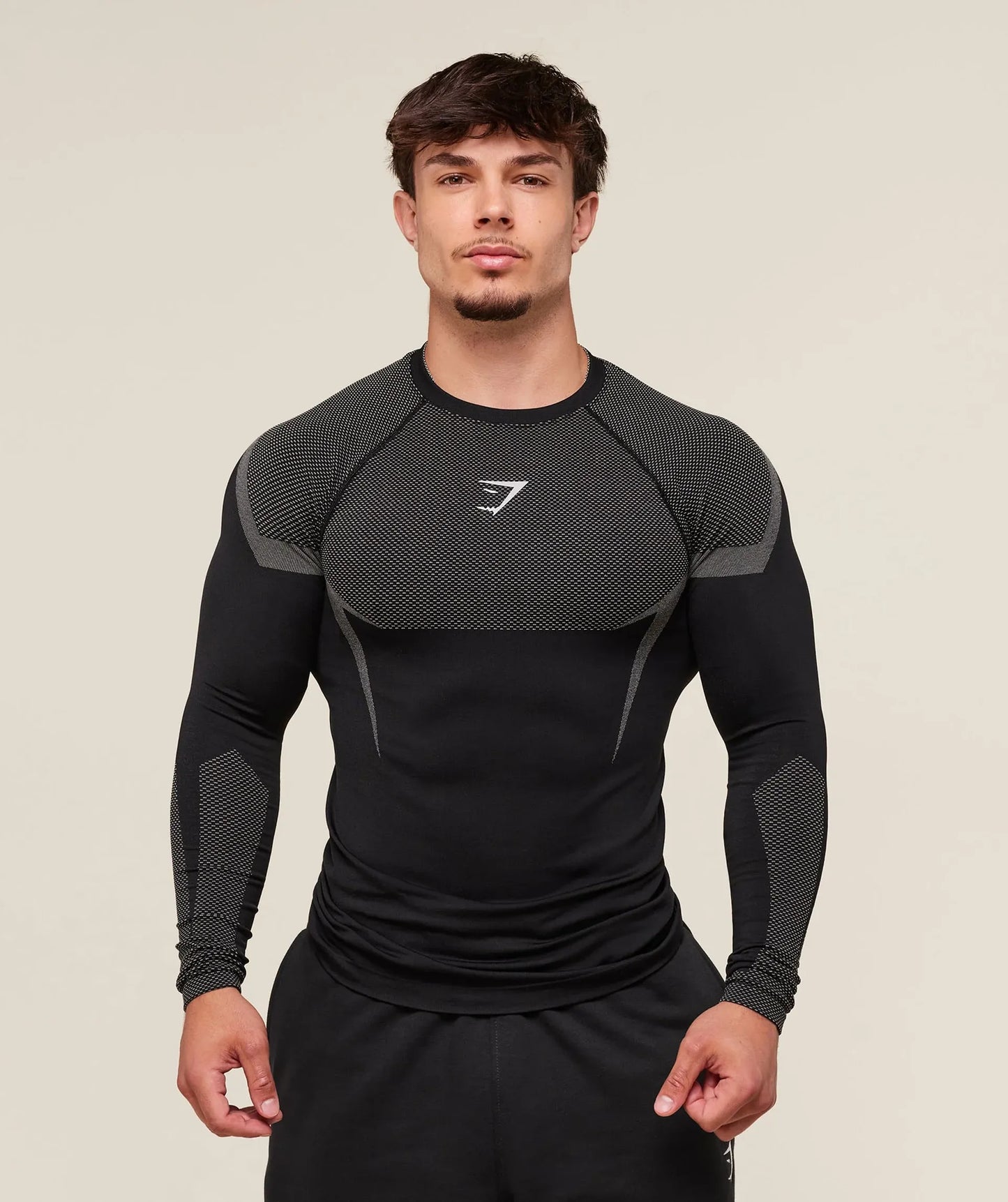 GYMSHARK Onyx 5.0 Seamless Long Sleeve T-shirt Black/Light Grey — GYMSHARK S | Authentic India