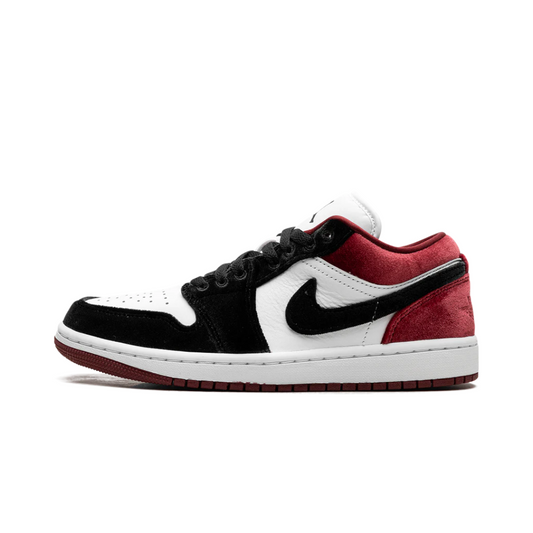 Jordan 1 Low SE Velvet Black Toe (W)