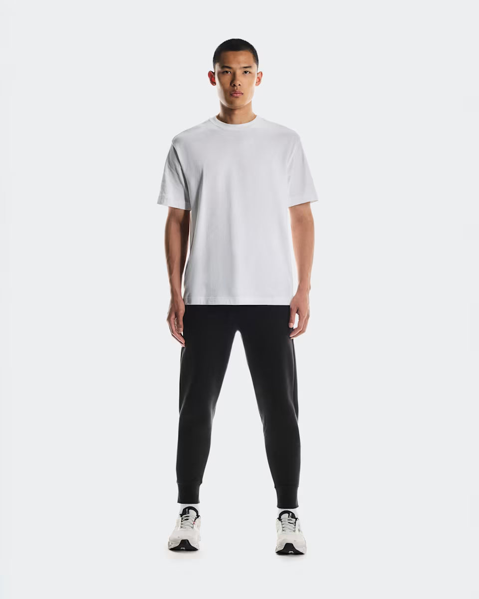 ON Focus Tech Sweatpants Black — ON CLOTHING | Authentic India