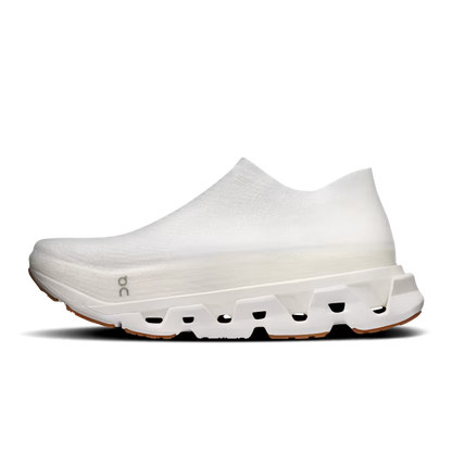 On Running LightSpray Cloudmonster LOEWE