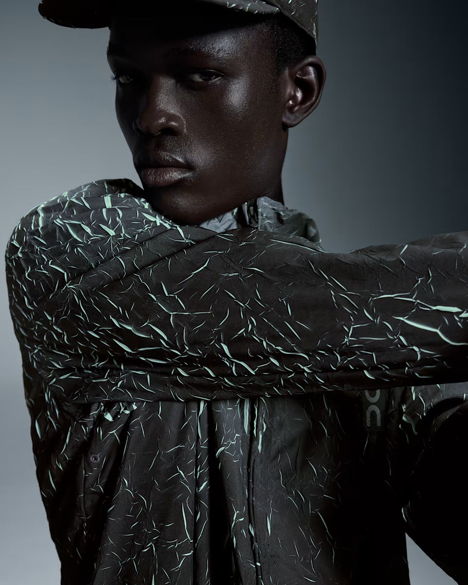 ON Pace Run Jacket Black | Lima — ON CLOTHING | Authentic India