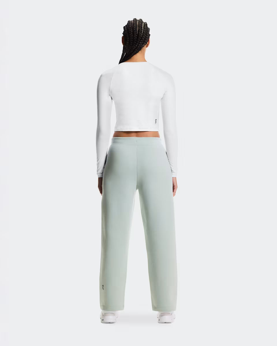 ON Focus Tech Sweatpants Mineral — ON CLOTHING | Authentic India