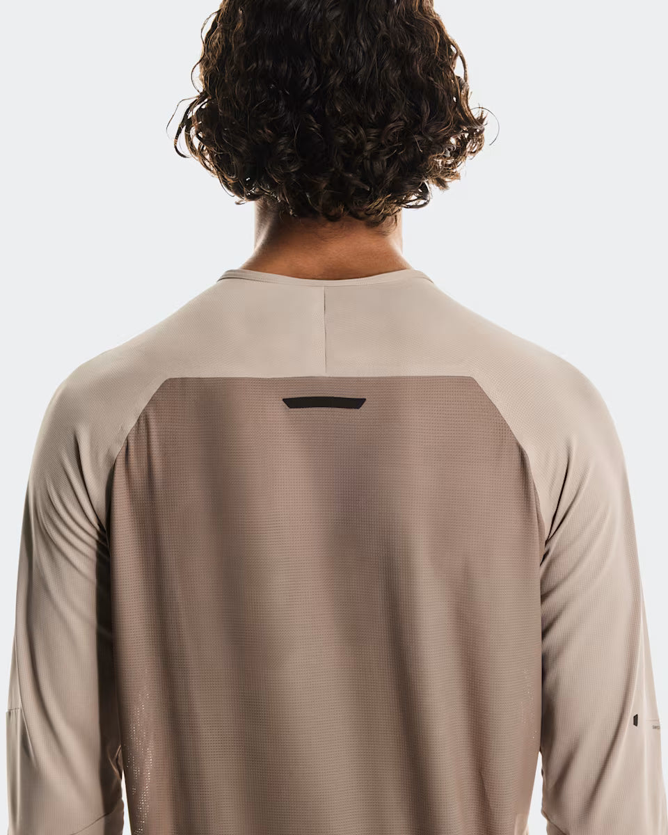 ON Performance Long-T Desert | Cinder — ON CLOTHING | Authentic India