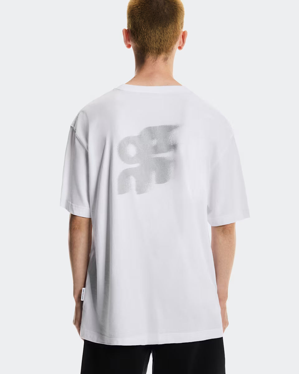 ON Club-T Avant White — ON CLOTHING | Authentic India