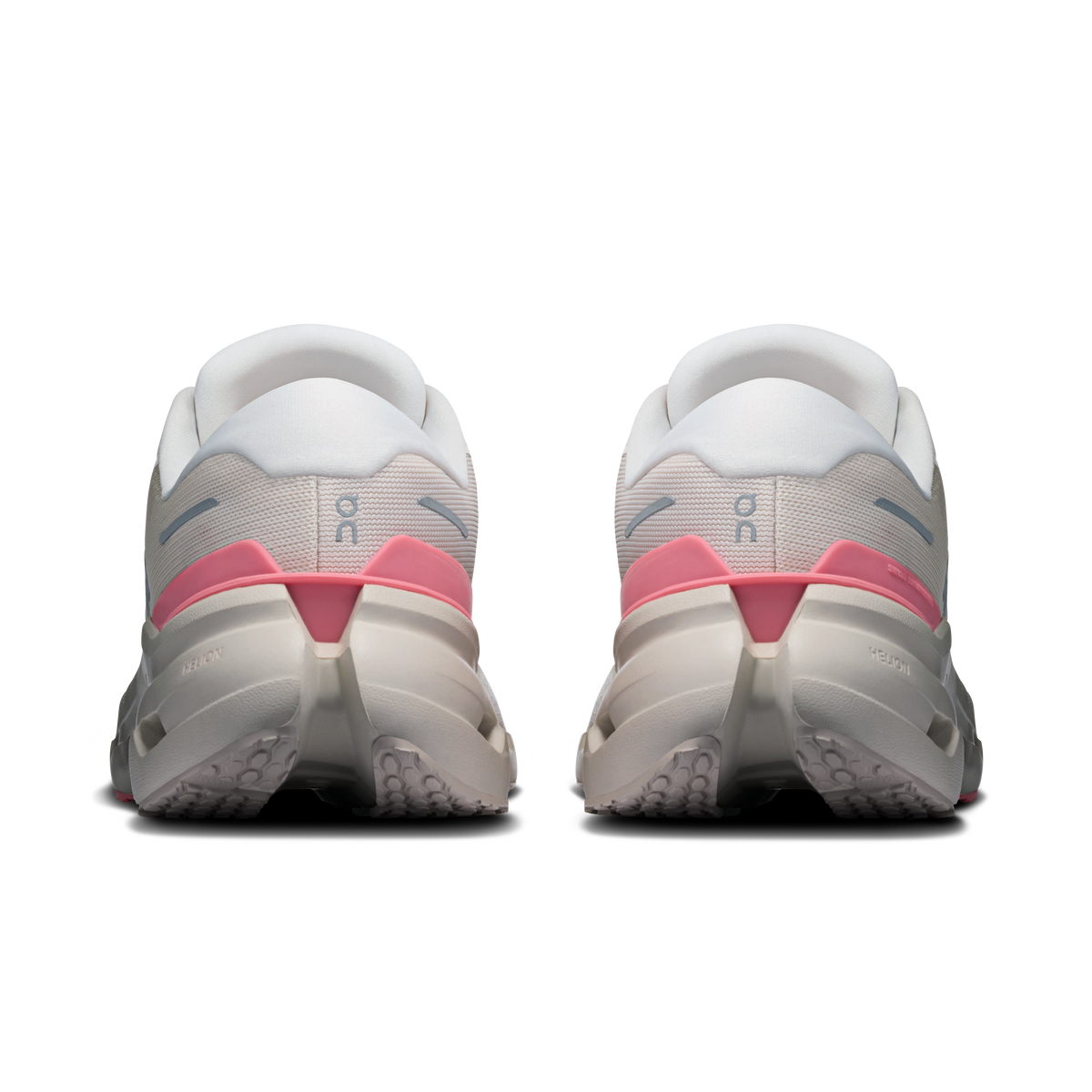 On Running Women's Cloudrunner 3 Oyster | Camellia