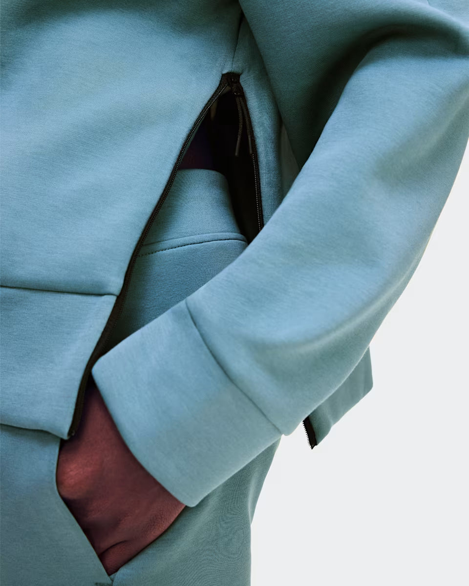 ON Focus Tech Hoodie Agave