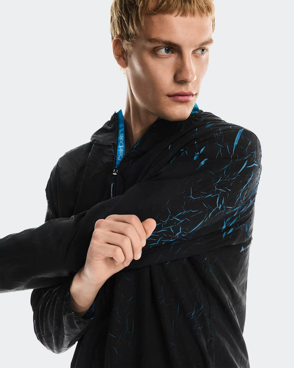 ON Pace Run Jacket Malibu | Black — ON CLOTHING | Authentic India