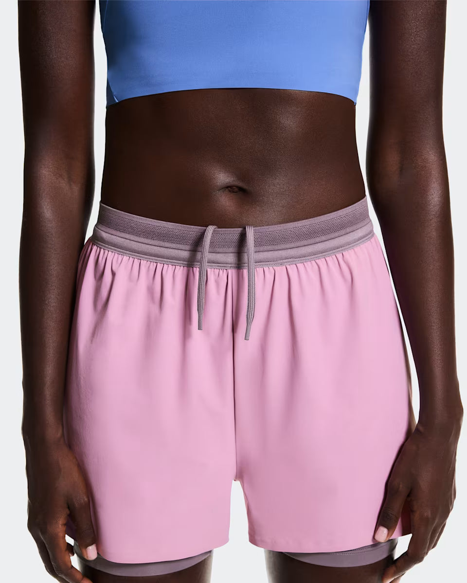 ON 3 Performance 2/1 Shorts Sakura | Dewberry — ON CLOTHING | Authentic India