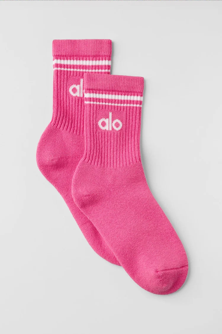 ALO Unisex Half-Crew Throwback Sock - Paradise PinkWhite