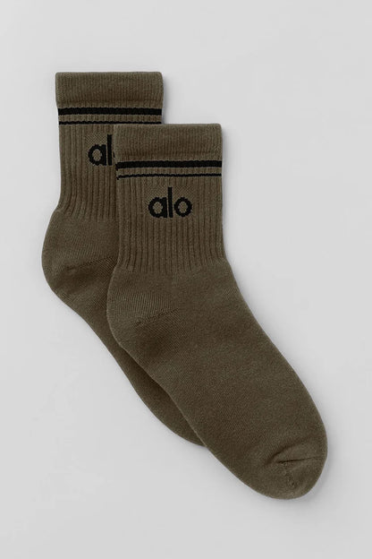 ALO Unisex Half-Crew Throwback Sock - Olive TreeBlack