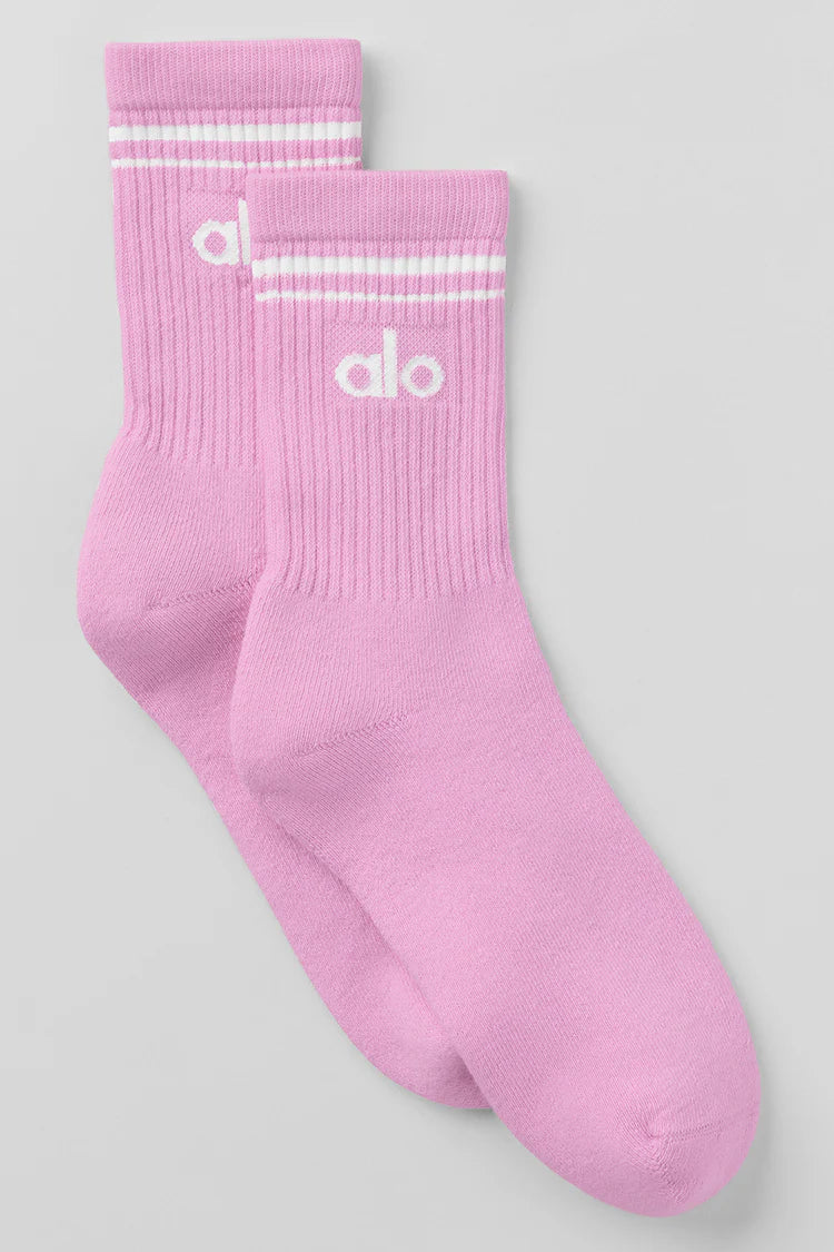 ALO Unisex Half-Crew Throwback Sock Pink