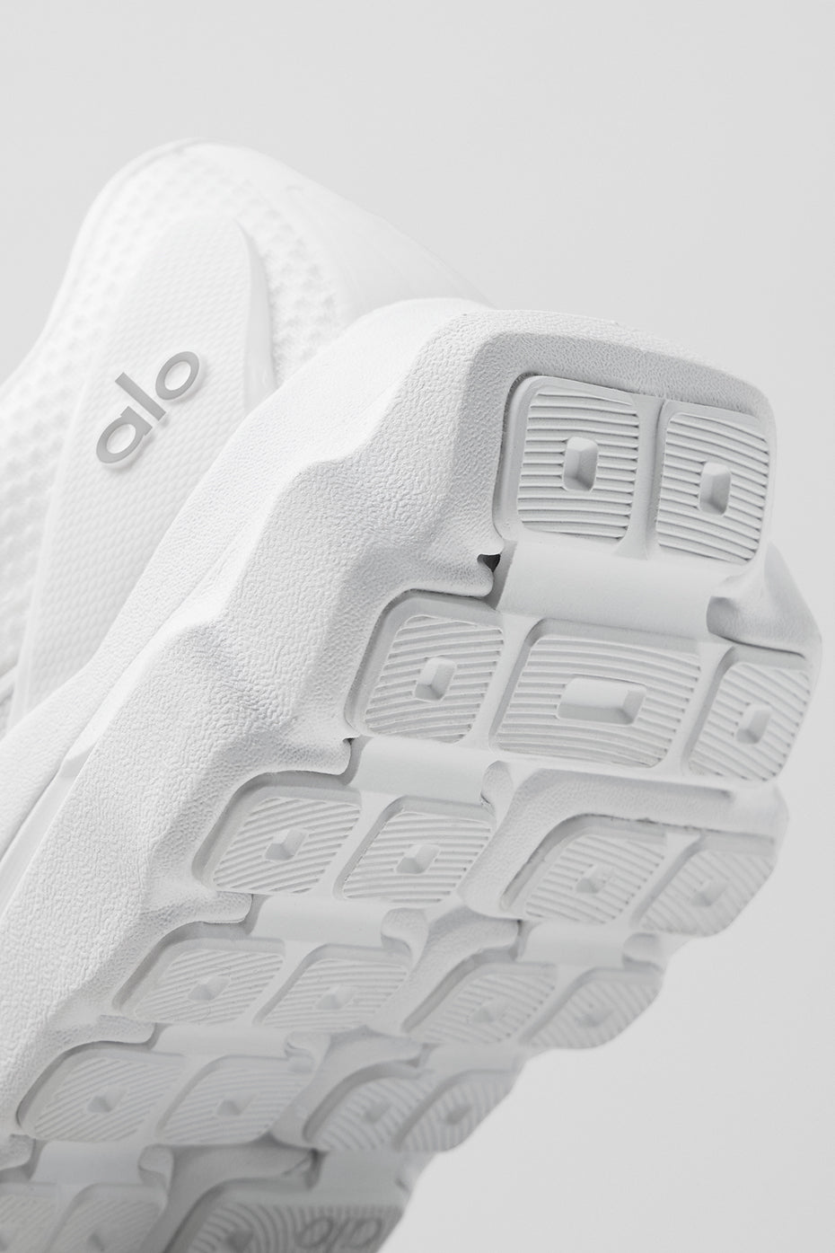Alo Runner - White/White
