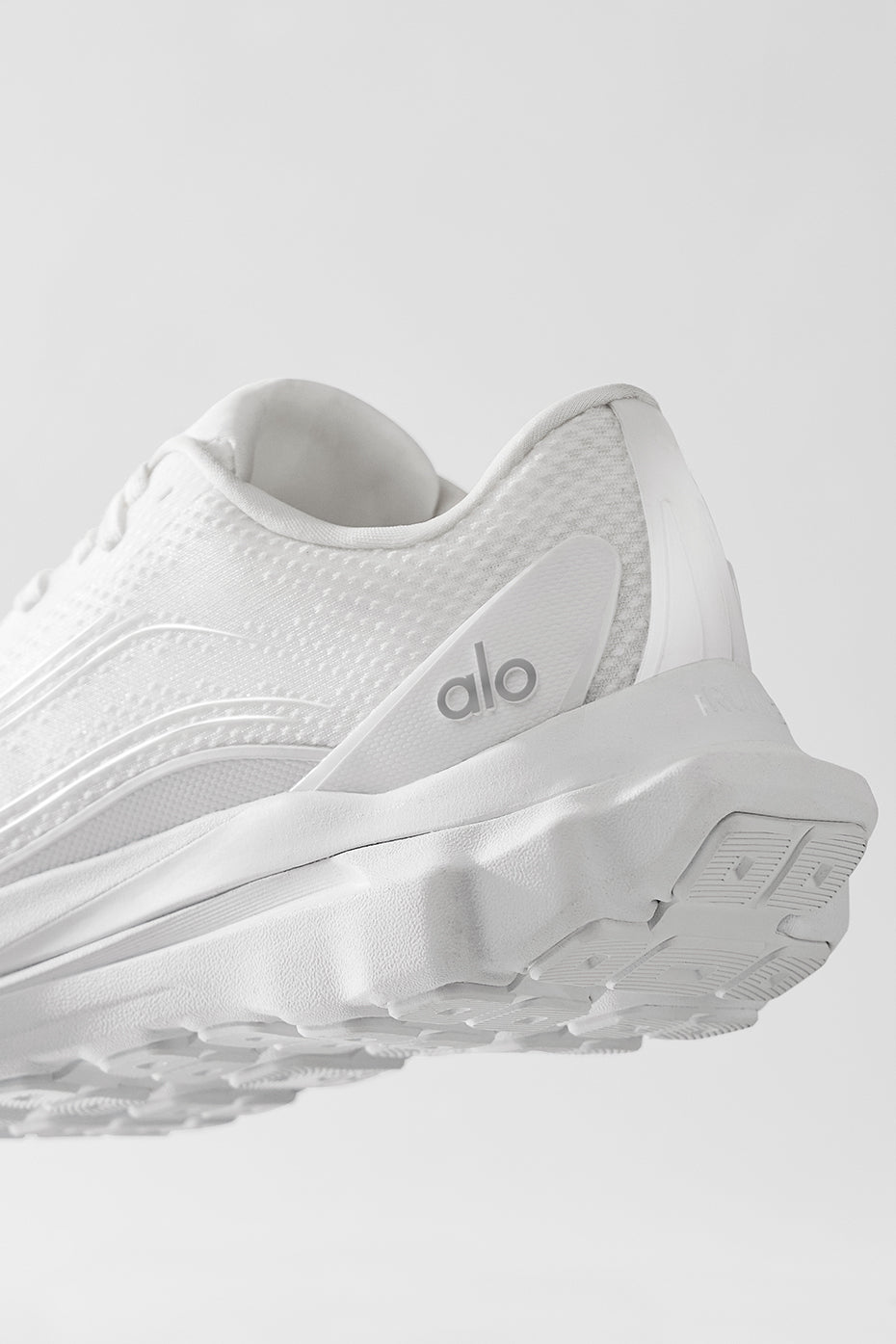 Alo Runner - White/White