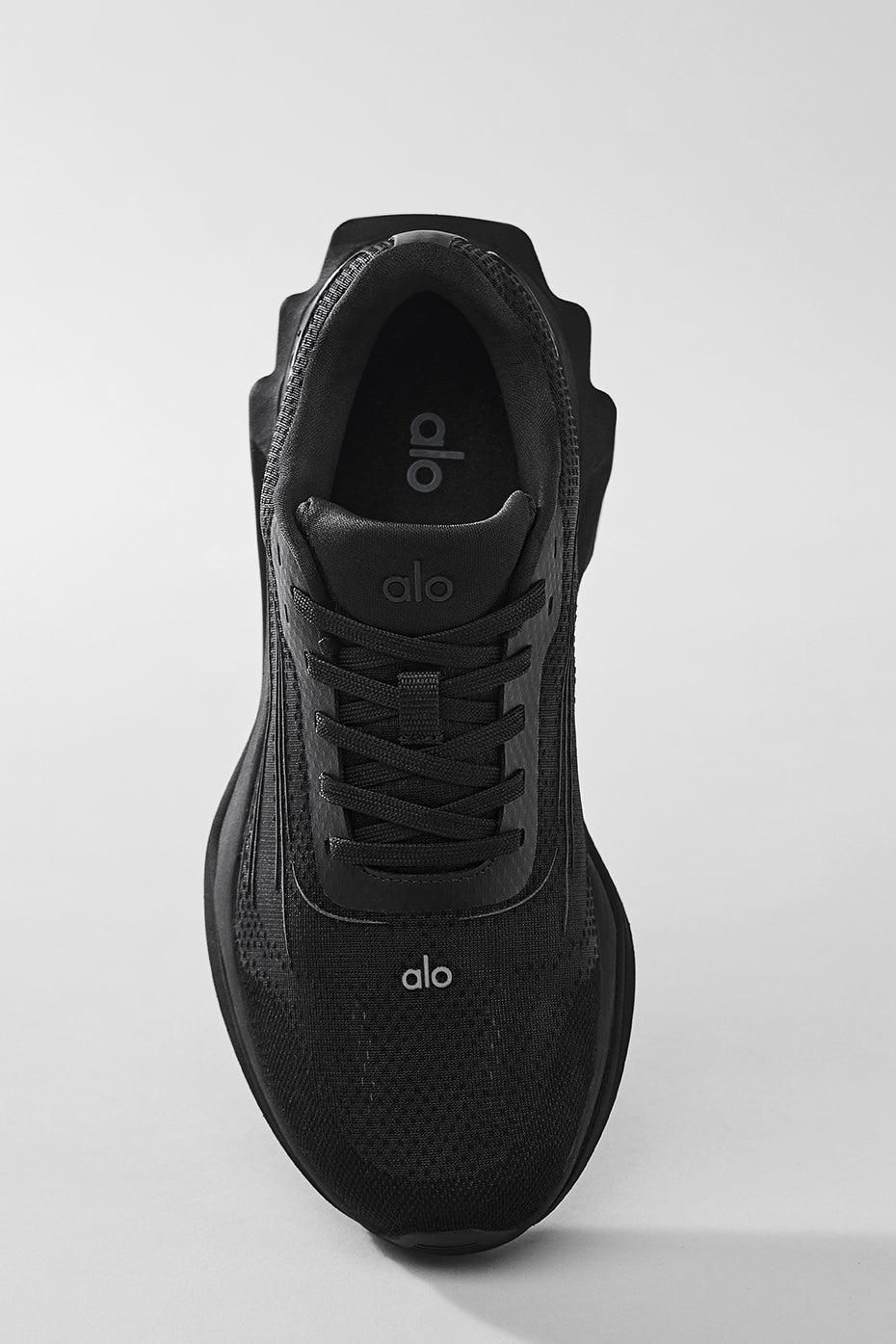 ALO Runner - Black/Black (Unisex) — Alo Yoga | Authentic India