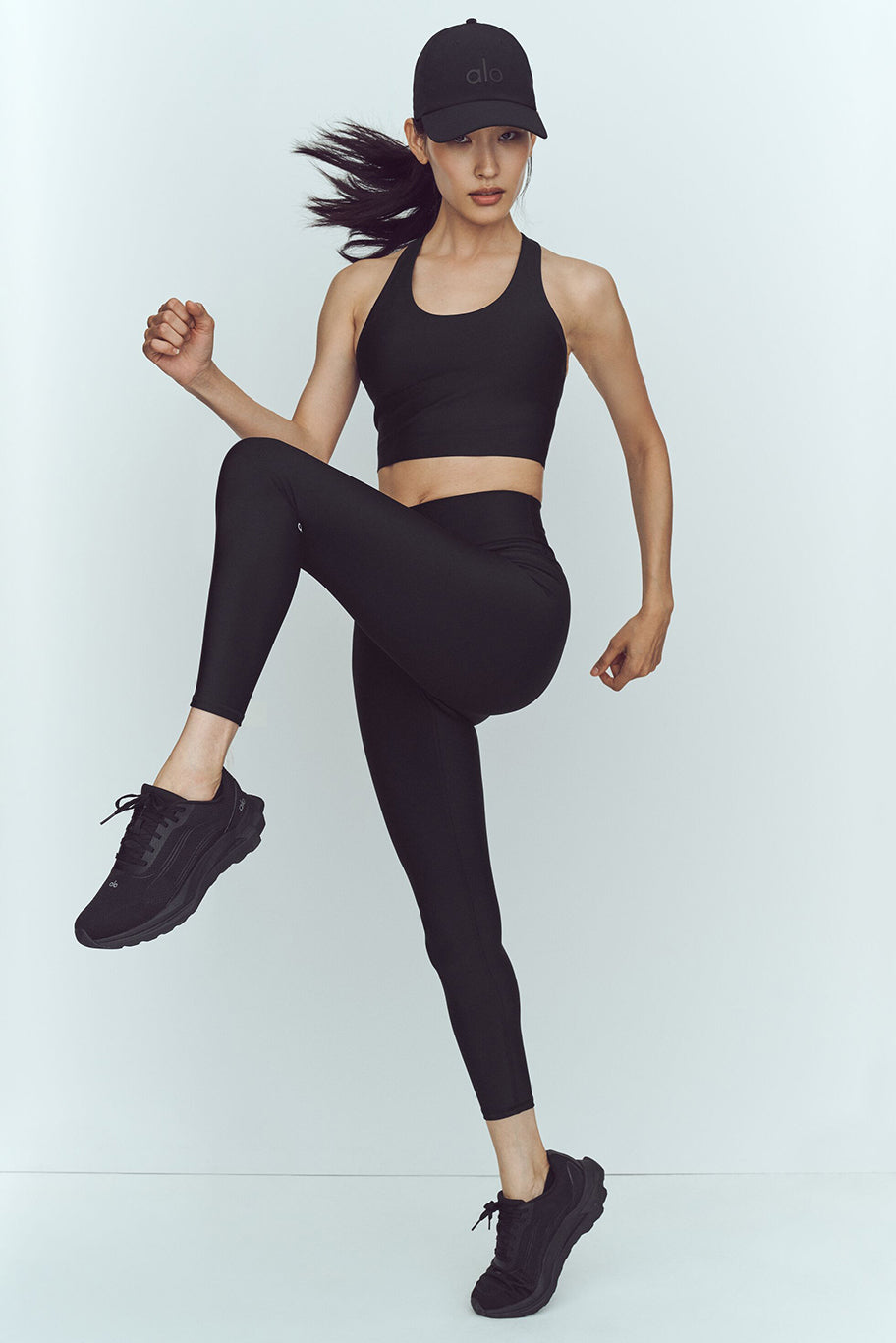 ALO Runner - Black/Black (Unisex) — Alo Yoga | Authentic India