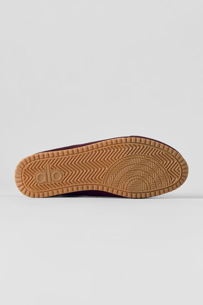 ALO Sunset Sneaker (Unisex) - Rich Bordeaux
