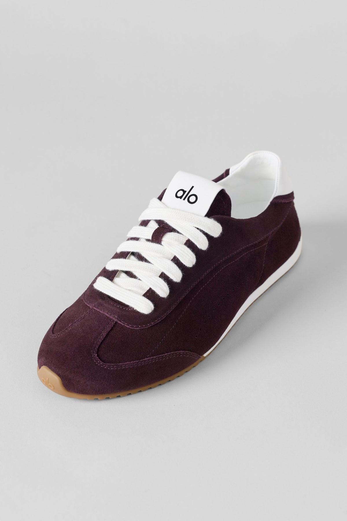 ALO Sunset Sneaker (Unisex) - Rich Bordeaux