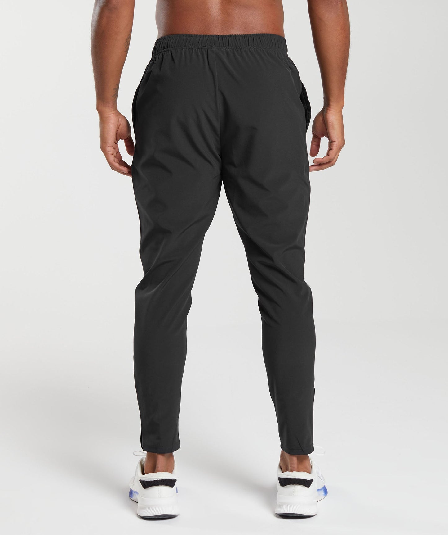 Gymshark Arrival Woven Joggers Black — Gymshark | Authentic India
