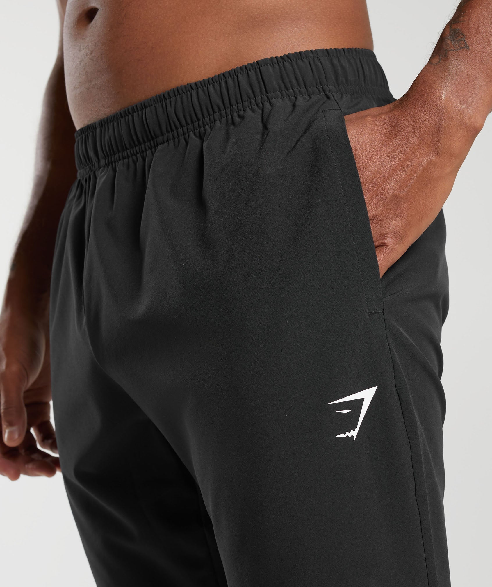 Gymshark Arrival Woven Joggers Black — Gymshark | Authentic India
