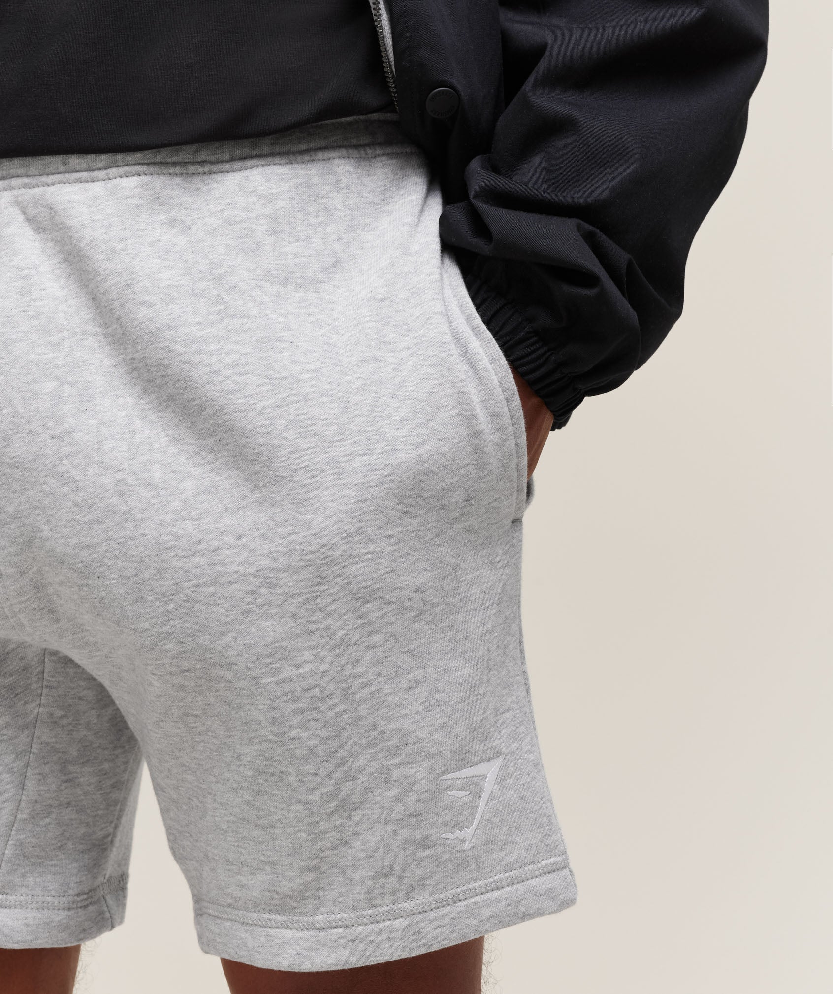 Gymshark Crest 7" Shorts Light Grey Marl — Gymshark | Authentic India