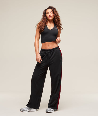 Women's Gymshark Everyday Seamless Crop Tank Black — Gymshark | Authentic India
