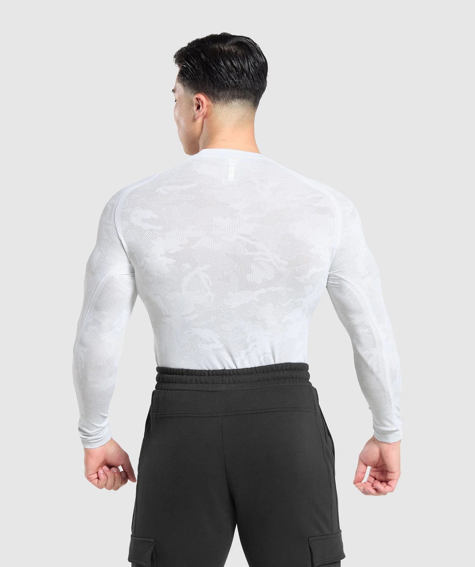 GYMSHARK Geo Seamless Long Sleeve T-Shirt White Light Grey — Gymshark | Authentic India