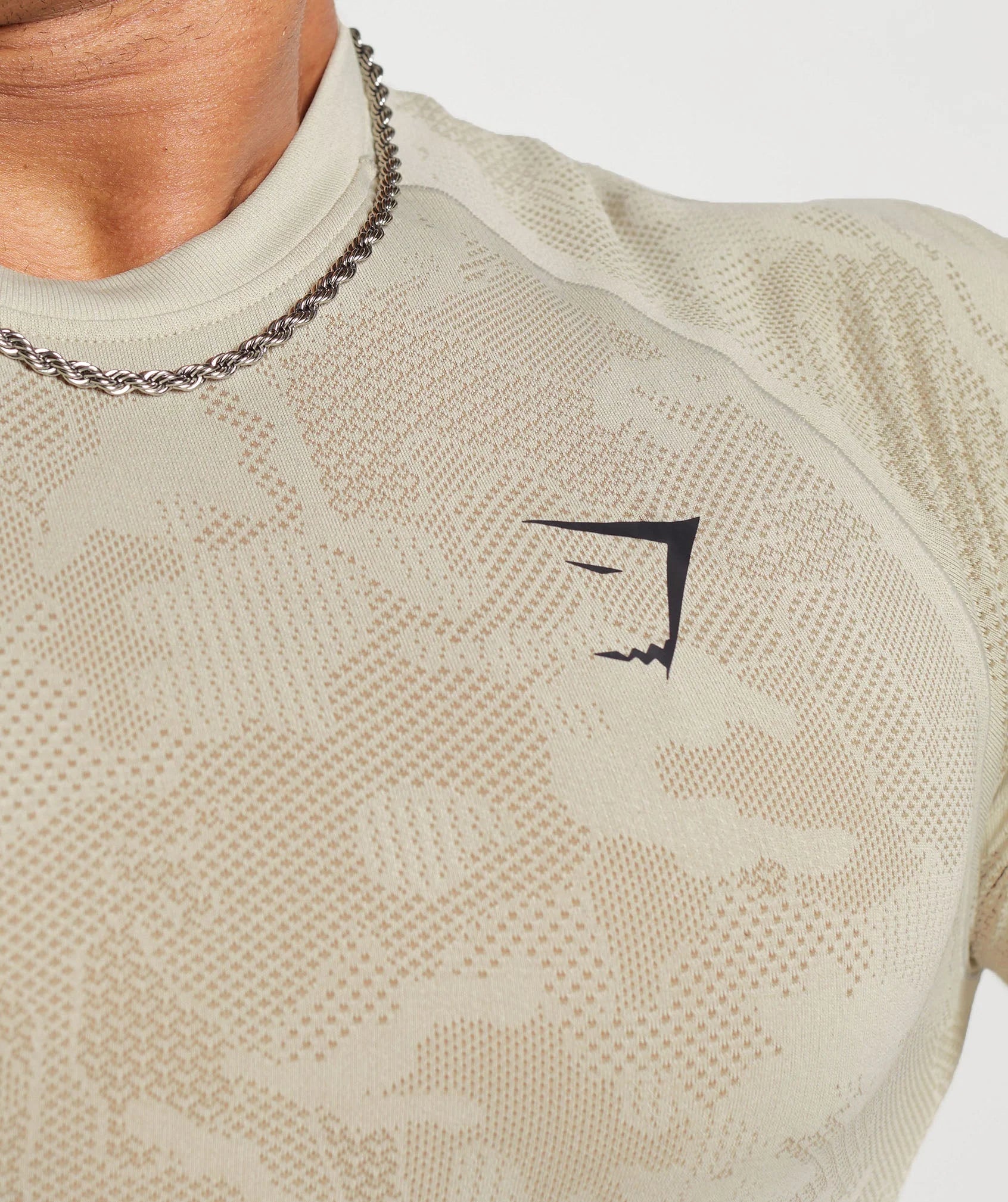 GYMSHARK Geo Seamless T-Shirt Cement brown — GYMSHARK S | Authentic India