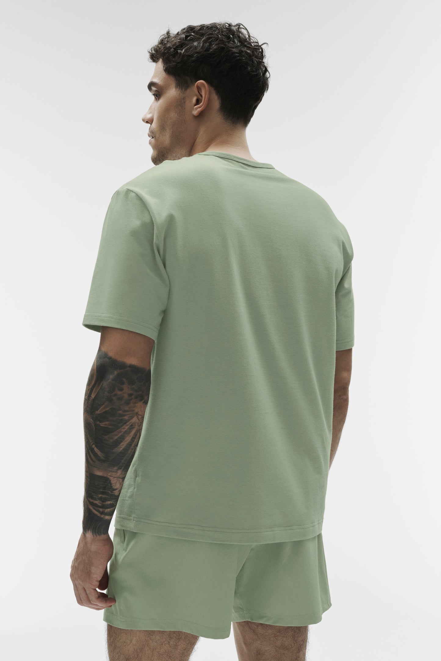 Street Essential Tee - Dune Grass