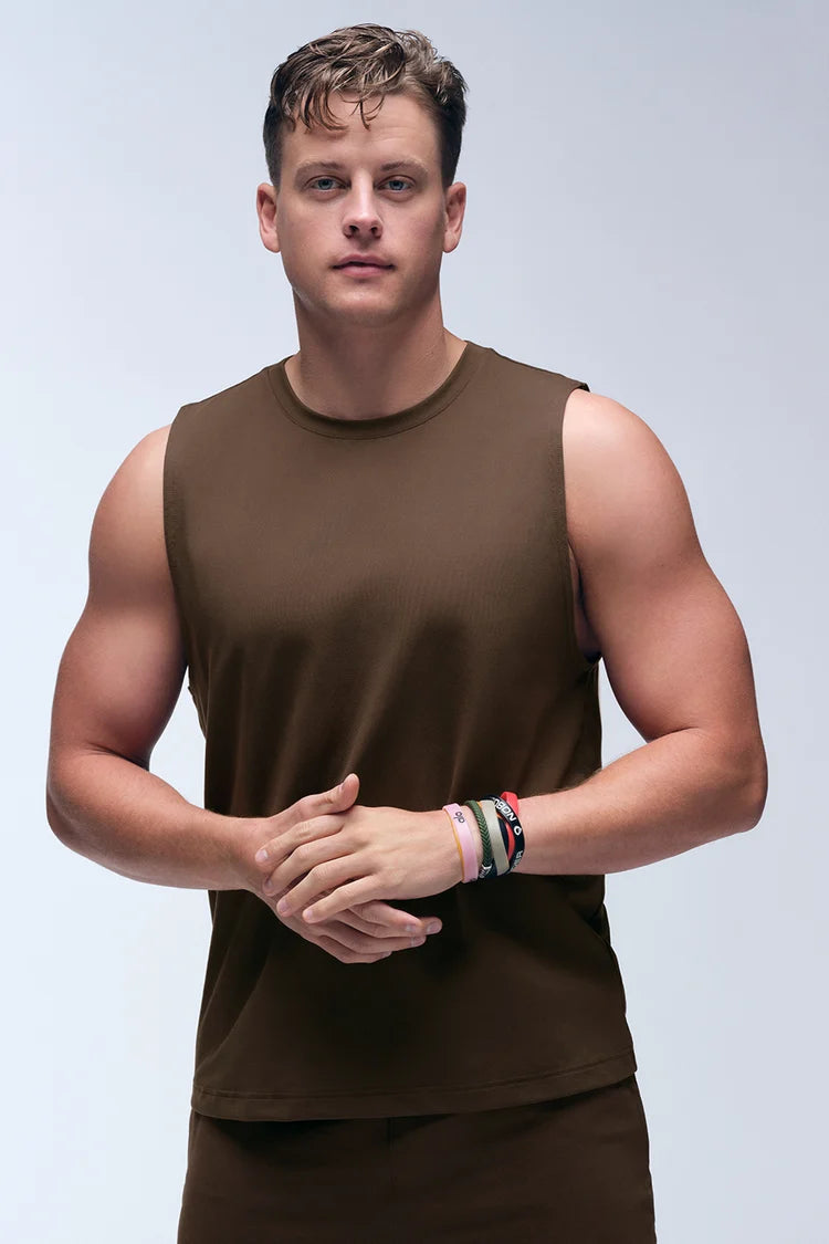 ALO Conquer Muscle Tank - Espresso