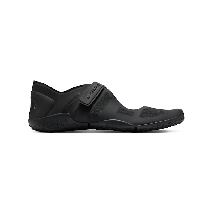 NikeSKIMS Womens Footwear Rift Mesh Black — SKIMS | Authentic India
