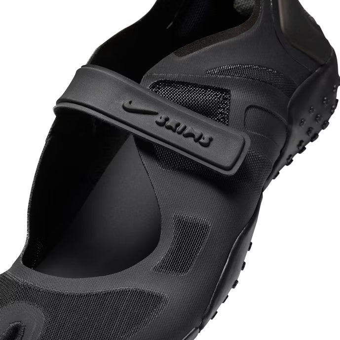 NikeSKIMS Womens Footwear Rift Mesh Black — SKIMS | Authentic India