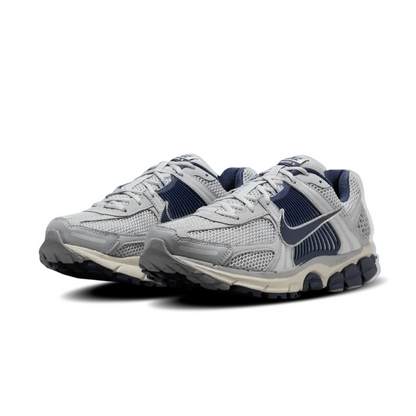 Nike Zoom Vomero 5 Yankees — NIKE | Authentic India