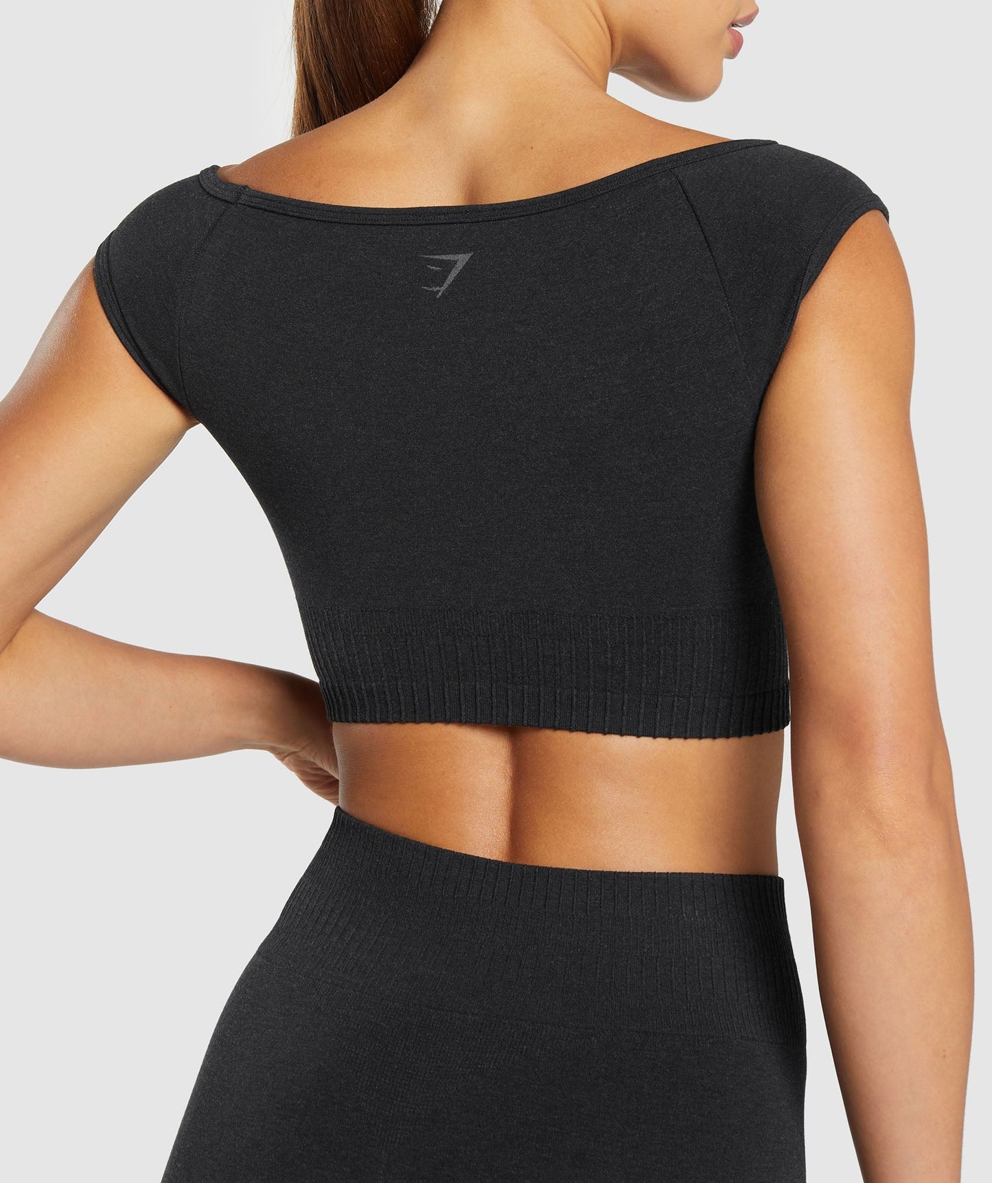 Women's Gymshark Luxe Seamless Boat Neck Crop Top Coal Marl — Gymshark | Authentic India