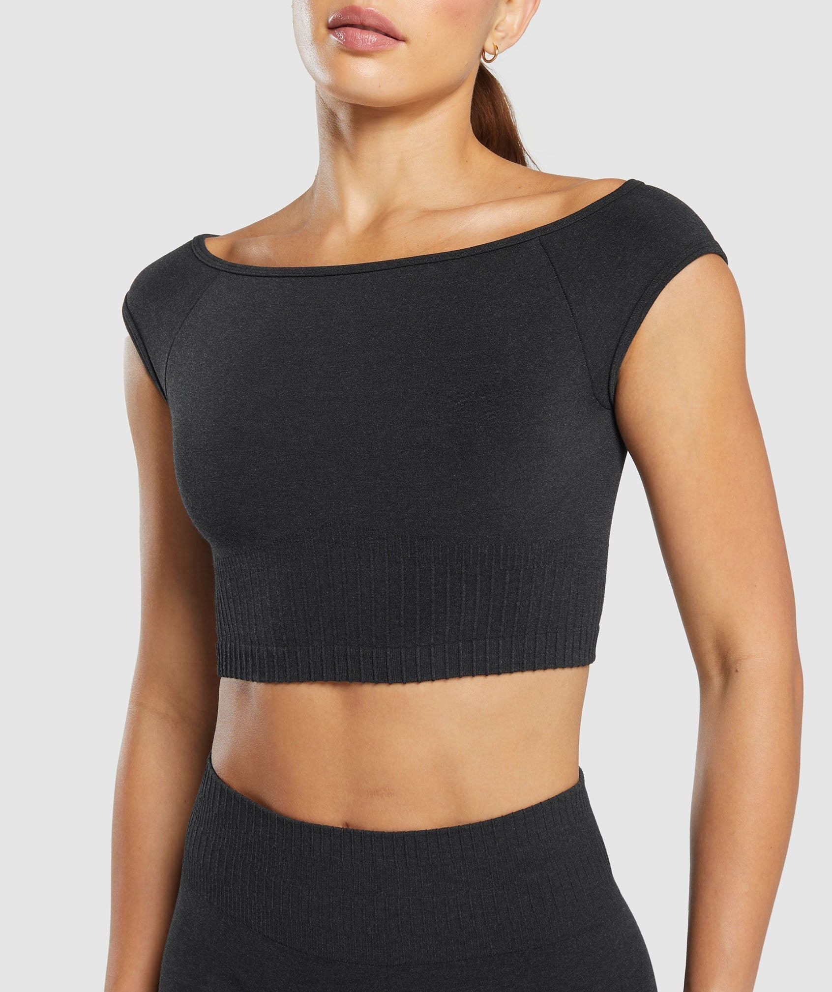 Women's Gymshark Luxe Seamless Boat Neck Crop Top Coal Marl — Gymshark | Authentic India