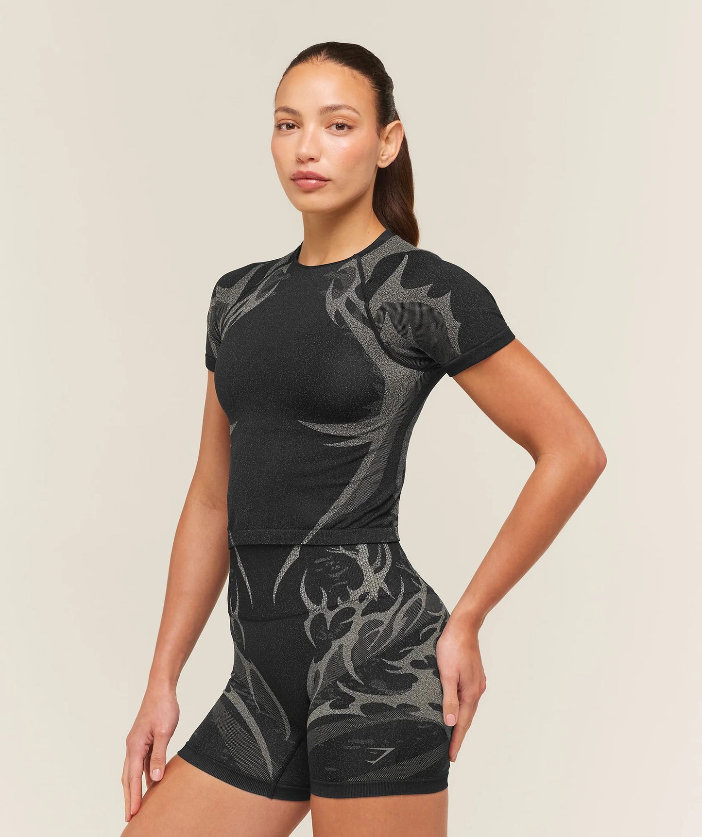 GYMSHARK Storm Seamless Short Sleeve Top Black/Tinted White