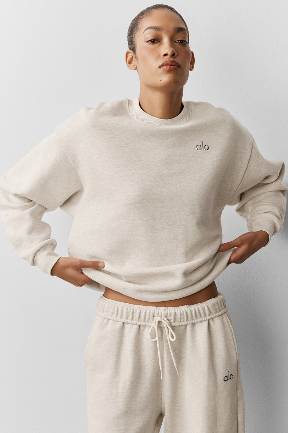 Accolade Crew Neck Pullover - Oatmeal Heather — Alo Yoga | Authentic India