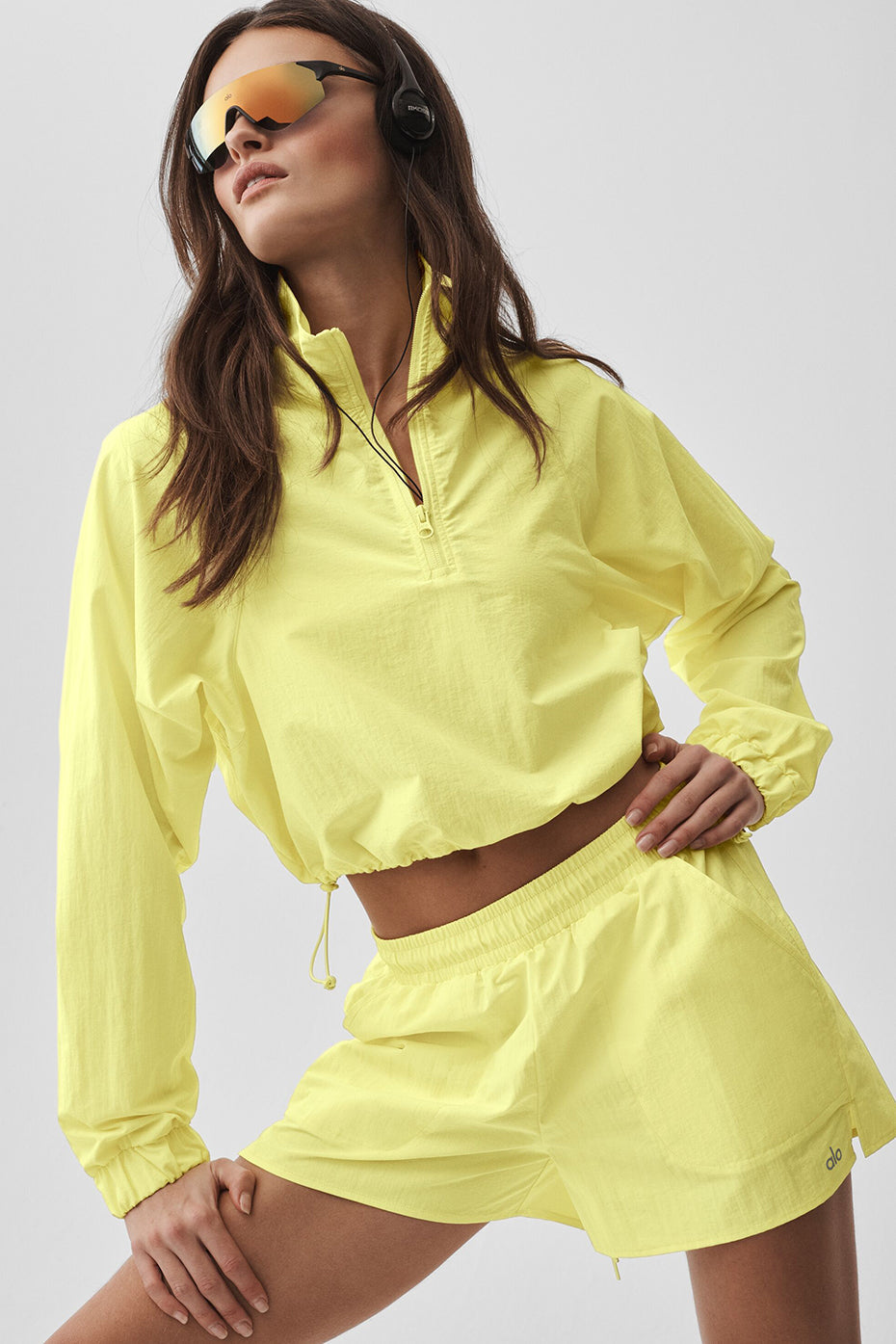 Cropped 1/4 Zip Alumni Pullover - Sunshine — Alo Yoga | Authentic India