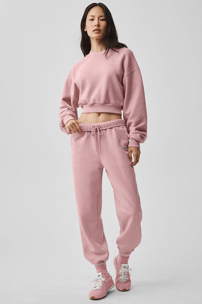 Cropped Accolade Crewneck - Vintage Pink — Alo Yoga | Authentic India