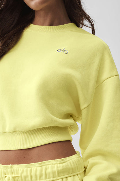 Cropped Accolade Crewneck - Sunshine — Alo Yoga | Authentic India
