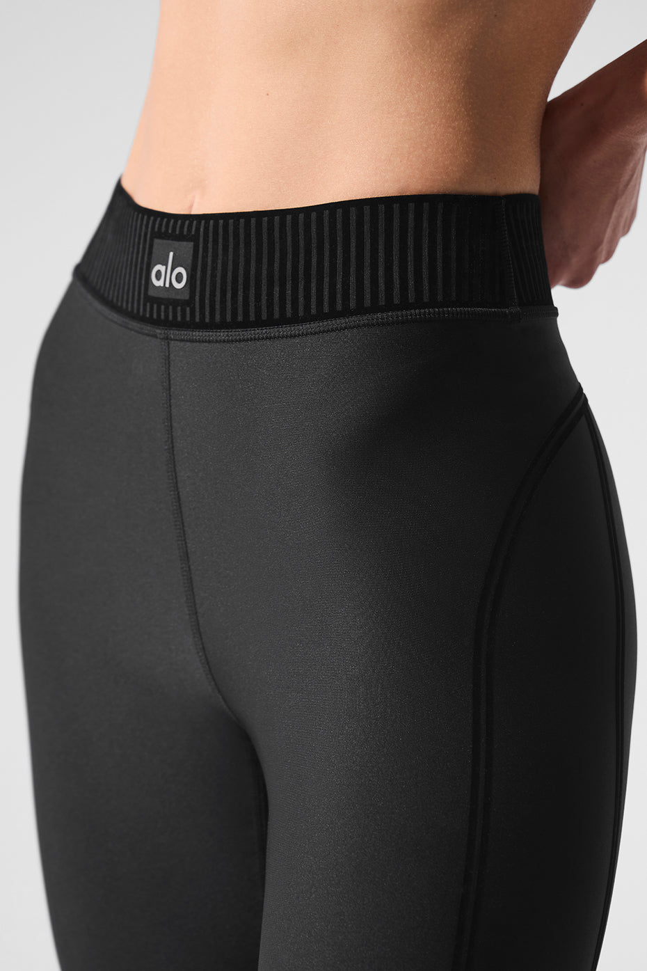 Airlift High-Waist 7/8 Line Up Legging - Black — Alo Yoga | Authentic India