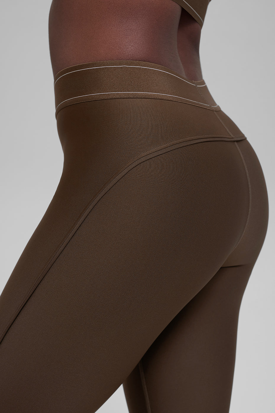 Airlift High-Waist Suit Up Legging - Espresso — Alo Yoga | Authentic India