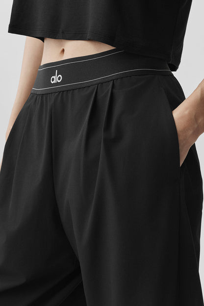 Suit Up Trouser (Regular) - Black — Alo Yoga | Authentic India